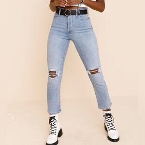 Levi's Women's Wedgie Straight Fit Distressed Knee Jeans Light Wash Size 30